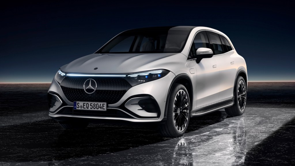 Mercedes-Benz EQS electric 7-seater SUV revealed: Offers 660 km range