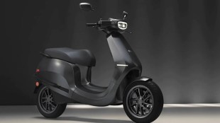 India’s top 10 electric two-wheeler manufacturers in April