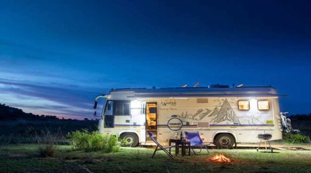 caravans, caravan tourism,