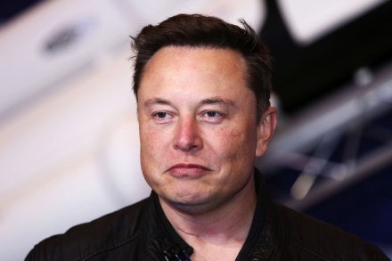Elon Musk, Twitter, hostile takeover