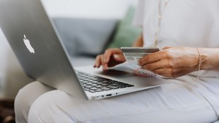 retail, e-commerce, online shopping, omnichannel, AI, customer experience, marketplace, technology