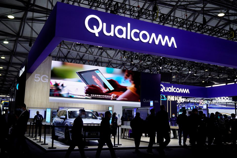 Qualcomm forecasts upbeat revenue as diversification bet pays off