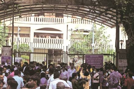 Gunshot fired at Delhi’s Rohini court; no casualty reported Gunshot fired at Delhi’s Rohini court; no casualty reported