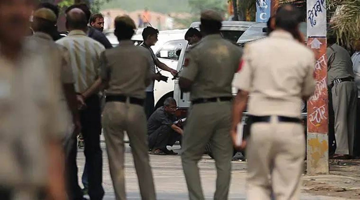 Indeed, the police is in the State List, largely.