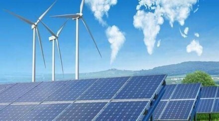 Munjal said that India is well on track to meet its commitment of meeting its renewable energy share of total energy capacity.