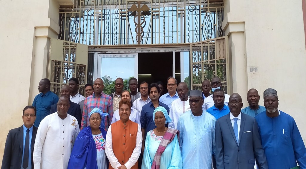 The main objective was to bring on one platform various Indian and Malian players dealing with the pharmaceuticals sector in Mali, identify synergies for growth and also understand the challenges so that they could be addressed.