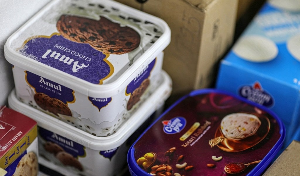 ice cream, cold drink, beverage, heatwave, summer season, summer sale, demand, temperature, hot, low calorie, healthy
