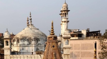 The Gyanvapi mosque lies next to the iconic Kashi Viswanath temple in Varanasi. (Express photo) The Gyanvapi mosque lies next to the iconic Kashi Viswanath temple in Varanasi. (Express photo)