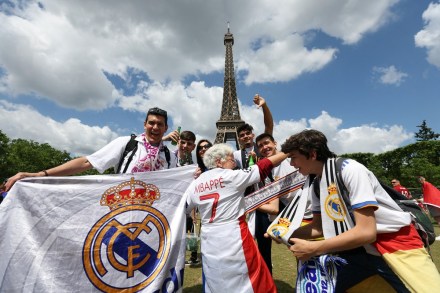 Liverpool vs Real Madrid play UEFA Champions League final in Paris
