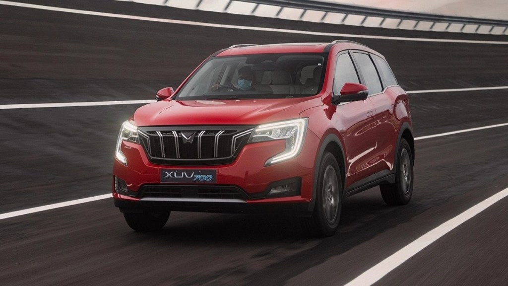 2022 Mahindra XUV700
