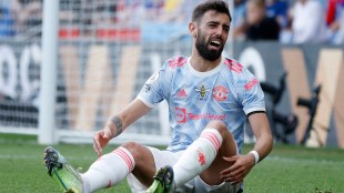Manchester United Bruno Fernandes reacts