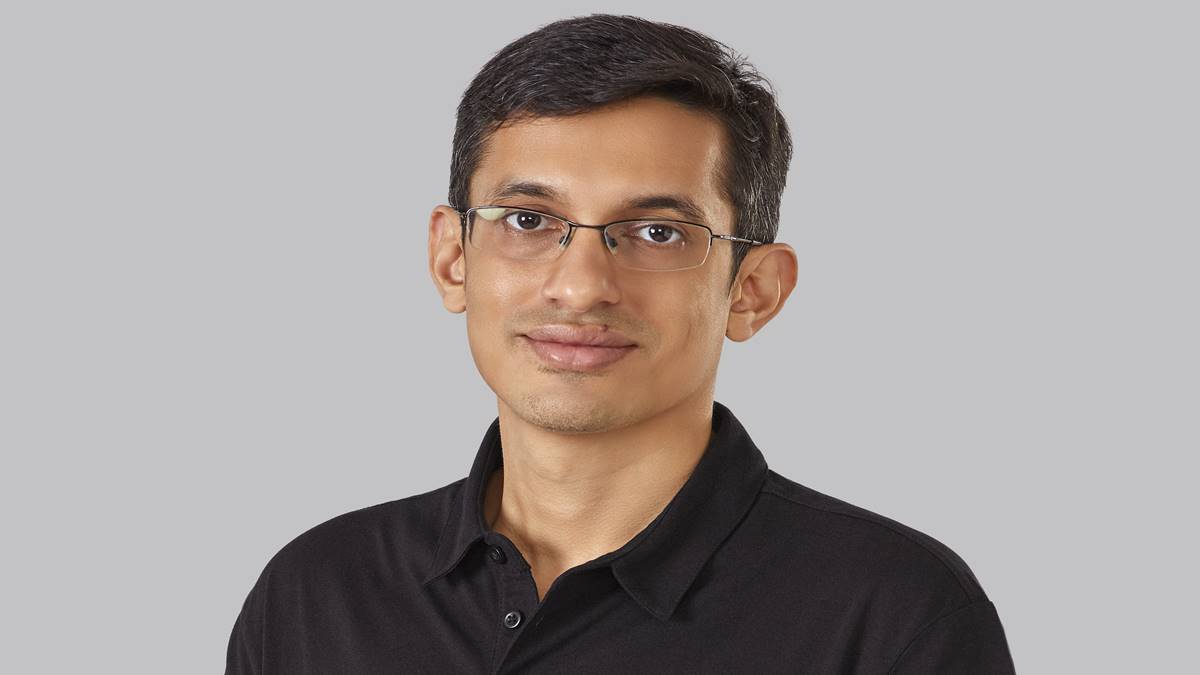 Decentralisation through Blockchain will be the key enabler for the Metaverse to innovate further Decentralisation through Blockchain will be the key enabler for the Metaverse to innovate further