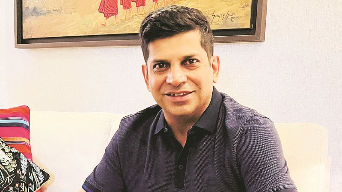 Weekends are the most awaited days for everyone and I make sure to keep those two days for my family and friends.