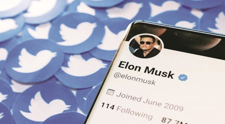 Under Musk’s proposed plan, Twitter’s advertising will fall to 45% of total revenue by 2028. Under Musk’s proposed plan, Twitter’s advertising will fall to 45% of total revenue by 2028.