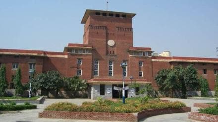 Delhi University records an impressive 98.3% attendance on first day of offline exam