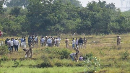 The committee also said that the police version that accused snatched pistol and tried to escape unbelievable, not backed by evidence. The committee also said that the police version that accused snatched pistol and tried to escape unbelievable, not backed by evidence.