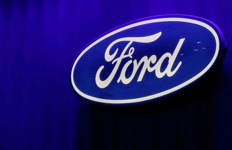 Engine fire risk calls for a recall of Ford SUVs