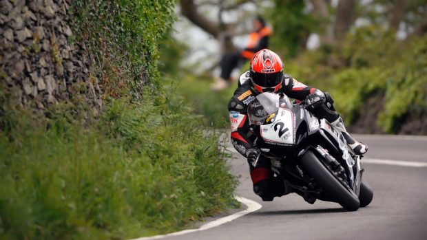 isle of man tt corner