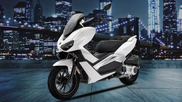 keeway Vieste 300 maxi-scooter