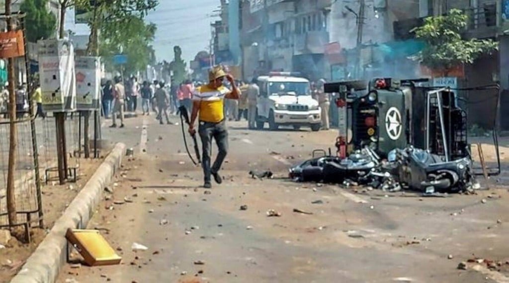 Khargone's Additional Collector Sumer Singh Mujalda told reporters on Saturday night that there will be no relaxation in curfew on May 2 and May 3 in the wake of the festivals. Khargone's Additional Collector Sumer Singh Mujalda told reporters on Saturday night that there will be no relaxation in curfew on May 2 and May 3 in the wake of the festivals.
