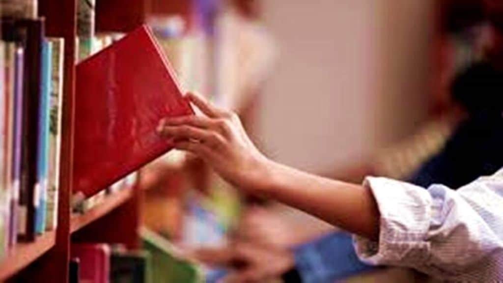 In its pilot phase, KAHANI TRAIN offers 40 Hindi stories for children between the ages of 5 and 10.