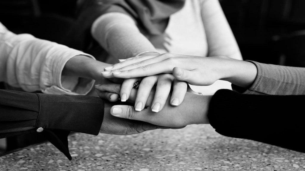 Kejriwal also met ambassador of the Grand Duchy of Luxembourg to India, Peggy Frantzen at Delhi Secretariat. Kejriwal also met ambassador of the Grand Duchy of Luxembourg to India, Peggy Frantzen at Delhi Secretariat.