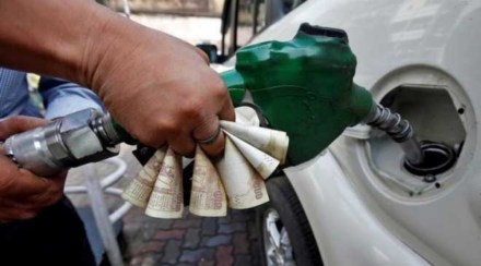 Finance minister Nirmala Sitharaman on May 21 tweeted that as a result of the excise duty cuts, the retail prices will come down by Rs 9.5/ litre for petrol and by Rs 7/litre on diesel. (Reuters)