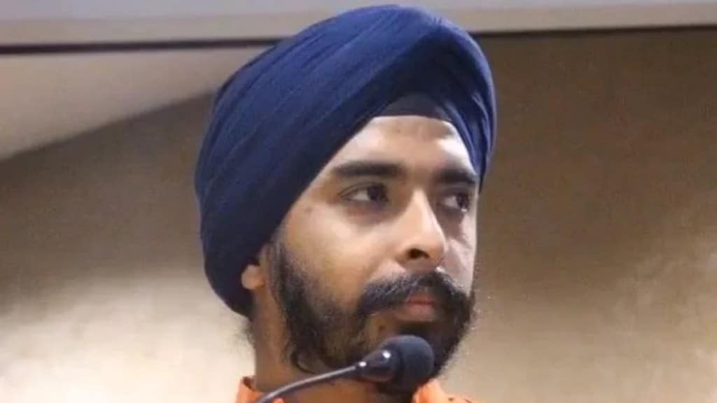 Bagga allegedly threatened Delhi CM Arvind Kejriwal during a protest on March 30. The complainant also submitted statements and video clips of Bagga to the police. 
