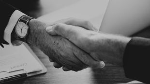 tata motors ford sign mou with gujarat for sanand plant
