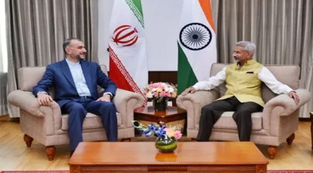 In addition to political leadership, the Iranian Minister held meetings with business people and religious leaders in Mumbai and Hyderabad. In addition to political leadership, the Iranian Minister held meetings with business people and religious leaders in Mumbai and Hyderabad.