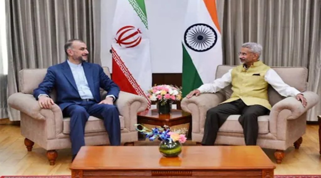 In addition to political leadership, the Iranian Minister held meetings with business people and religious leaders in Mumbai and Hyderabad.