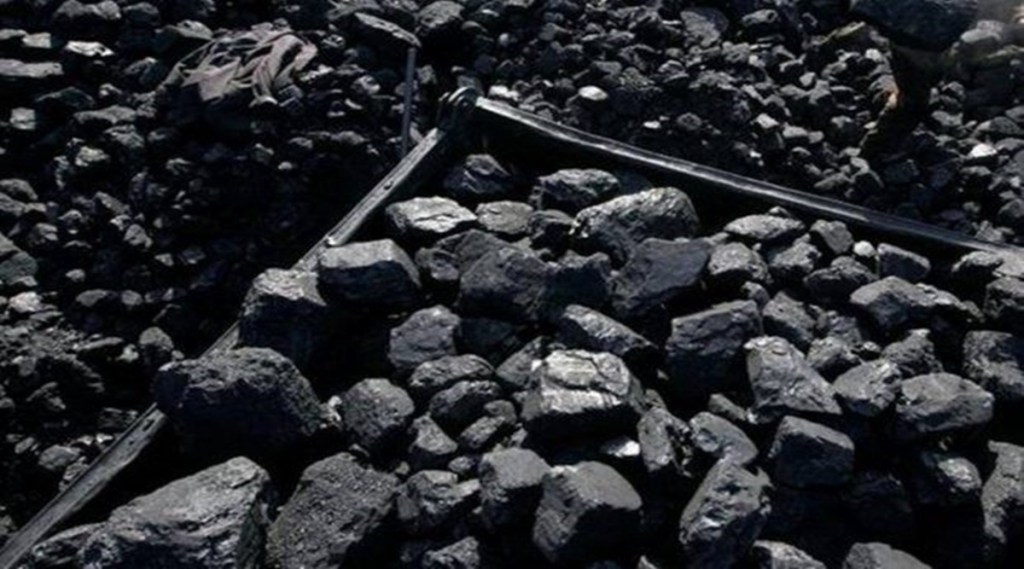 Despite steep rise in actual demand of coal from 956 MT in 2019-20 to 1,027 MT in 2021-22, imports of the dry fuel have not increased.