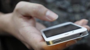 In South Asia, traditionally the region with the widest mobile gender gap, this rebound has been starker. The mobile internet gender gap had narrowed significantly, from 67% in 2017 to 36% in 2020, but has now widened to 41%.