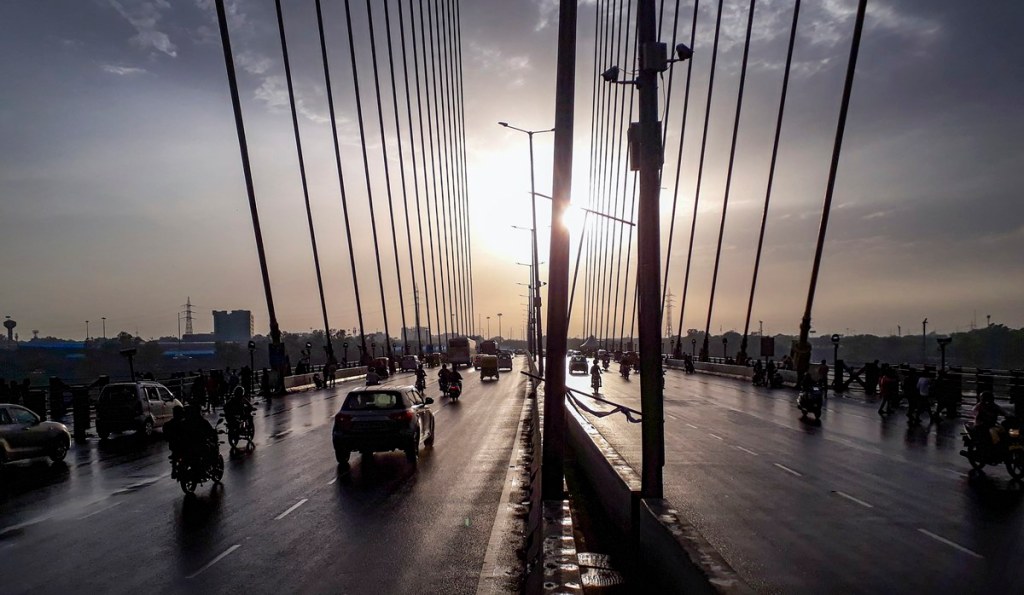 Delhi's maximum temperature drops to 30.7 deg Celsius; light rain likely on Monday