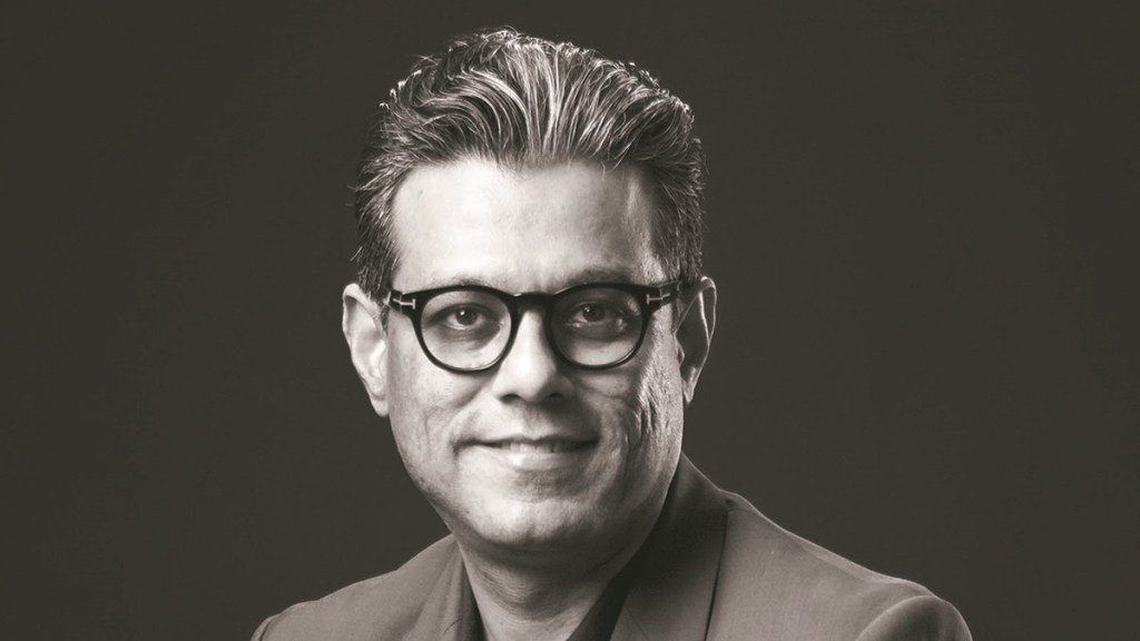 Projects are like instant combustion— you do focussed work, deliver the work and then get out. Projects are like instant combustion— you do focussed work, deliver the work and then get out.