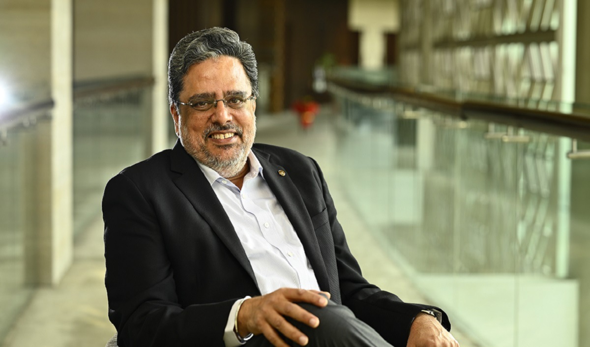 liquor, premium liquor, alco beverage, expansion, innovation, new launches, government regulation, e-commerce, home delivery, whisky, rum, gin and tonic, growth, social media