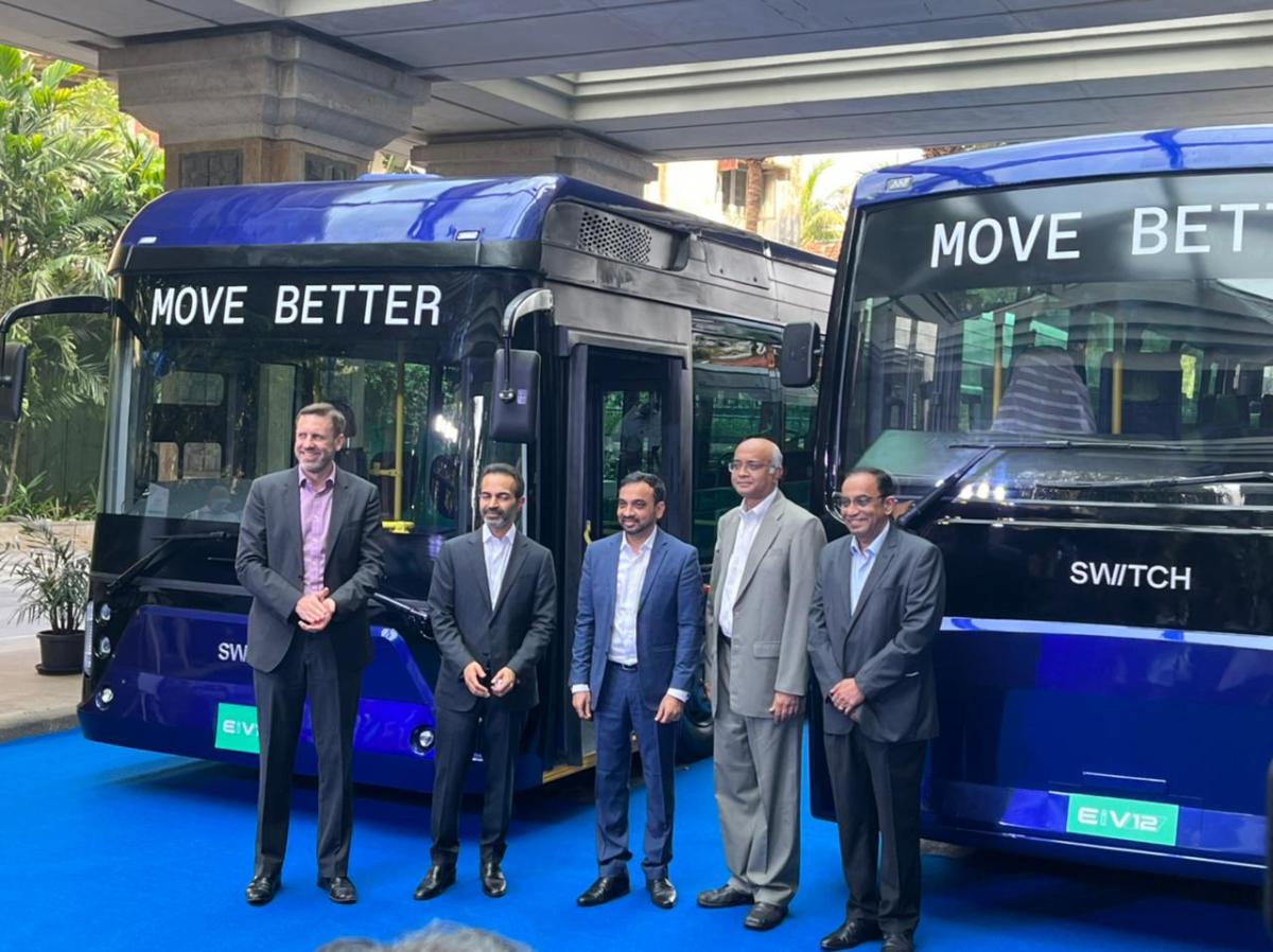 Switch Mobility unveils low floor and standard buses based on EiV 12 platform Switch Mobility unveils low floor and standard buses based on EiV 12 platform