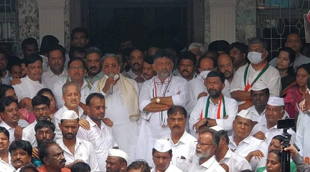 Congress leaders are protesting across the country against the ED probe of Rahul Gandhi in the National Herald money laundering case.
