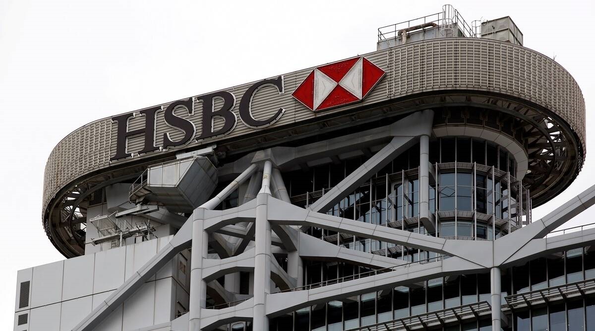 urrently, Canara HSBC Life Insurance is owned by three entities. Canara Bank is the majority shareholder at 51%, while HSBC India holds 26% and PNB holds 23% stake in the insurance company. urrently, Canara HSBC Life Insurance is owned by three entities. Canara Bank is the majority shareholder at 51%, while HSBC India holds 26% and PNB holds 23% stake in the insurance company.