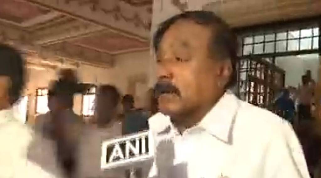 K Srinivasa Gowda, JD(S) MLA, speaks to reporters on Friday. (Screenshot)