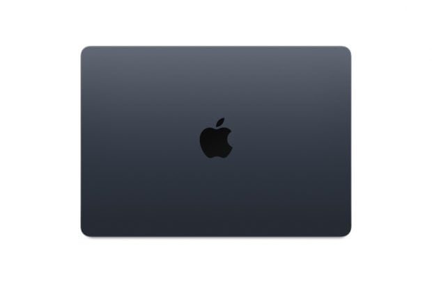 MacBook Air M2 (2022) first look