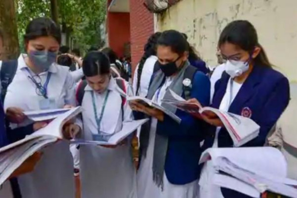 The board examinations were conducted in an offline mode The board examinations were conducted in an offline mode