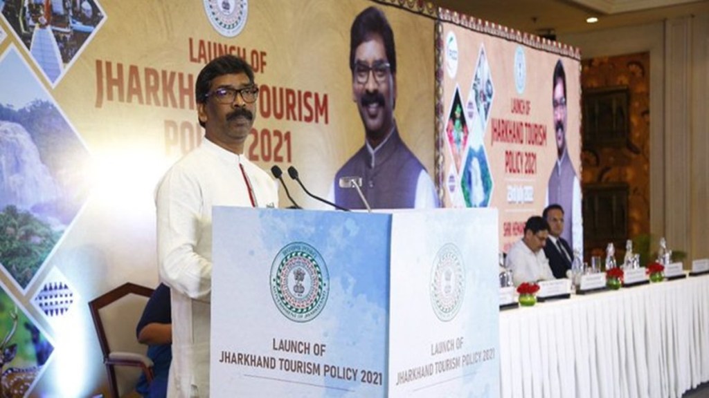 It also includes the involvement of experts in planning and executing "master plans" for the development of tourism circuits and tourism-related projects.