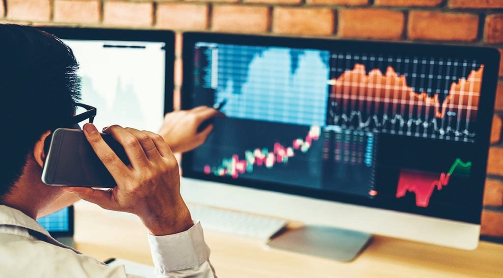 Fundamental analysis using certain financial ratios of the company’s financials helps do this. There are essentially two types of ratios that are relevant. Fundamental analysis using certain financial ratios of the company’s financials helps do this. There are essentially two types of ratios that are relevant.