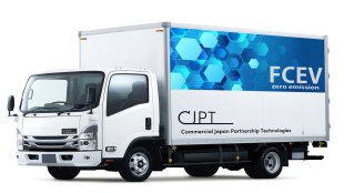 Light-duty fuel cell - electric truck