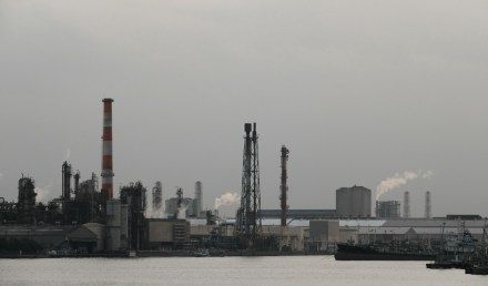 DESH bill, SEZ, investment, domestic market, manufacturing sector, employment, NFE obligation, logistics, government DESH bill, SEZ, investment, domestic market, manufacturing sector, employment, NFE obligation, logistics, government