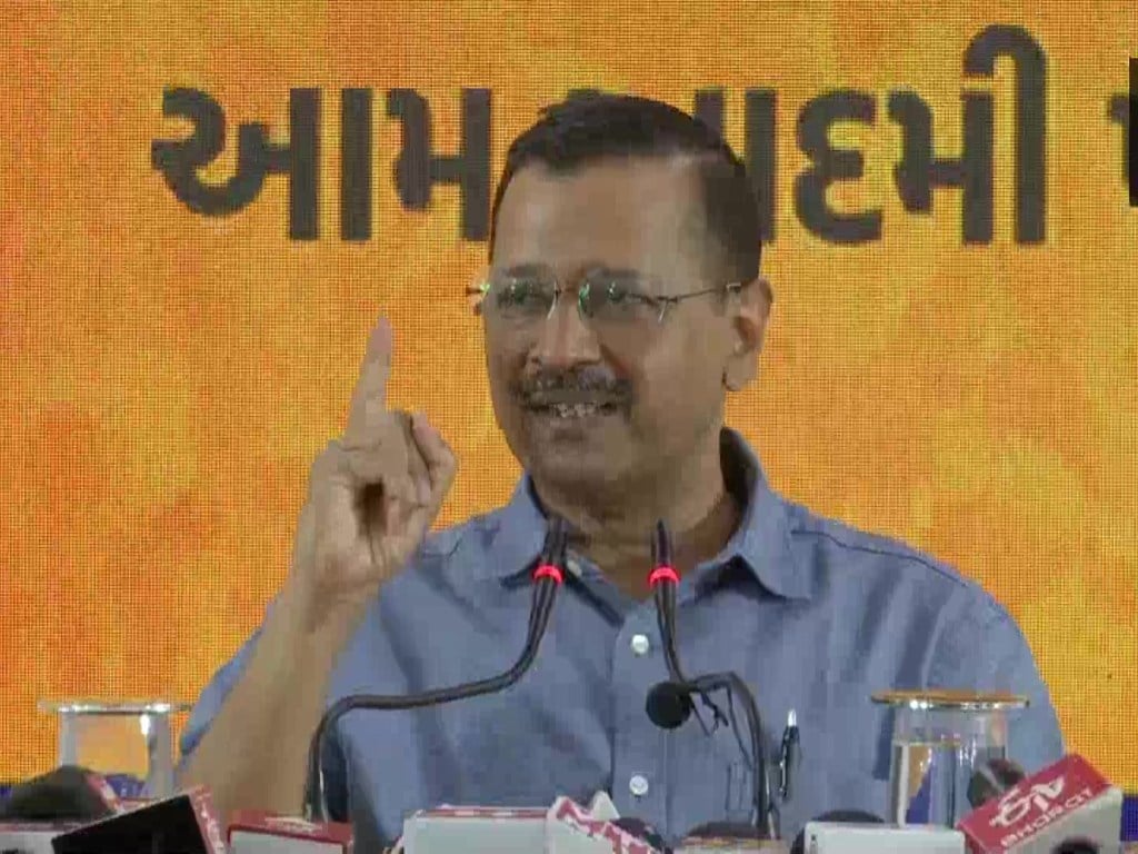 AAP is campaigning aggressively in poll-bound Gujarat. This is Delhi CM’s second visit to the state this month so far.(Photo/ANI) AAP is campaigning aggressively in poll-bound Gujarat. This is Delhi CM’s second visit to the state this month so far.(Photo/ANI)