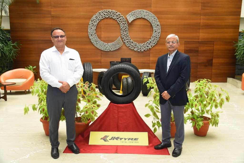 L-R: Vipin Basan, Head Product Development, JK Tyre & Industries with Dr R Mukhopadhyay, Director R&D, JK Tyre & Industries unveiling the new electric vehicle tyres.
