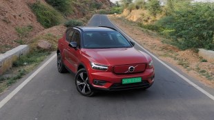 volvo xc40 recharge vs bmw i4 range comparison
