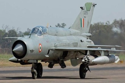 India to ground MiG-21 fighter jets by 2025 - report